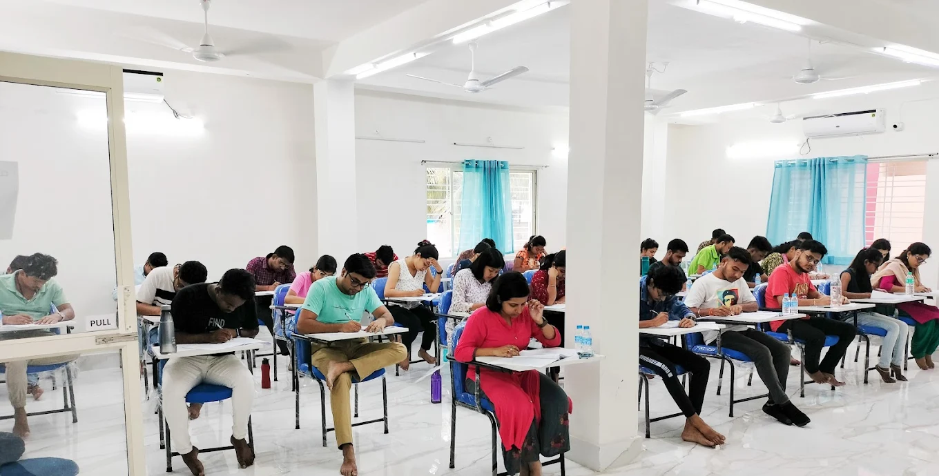 Best Government Exam Coaching Near Subhas Pally Siliguri | Adhyayan Academy